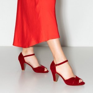 Красные женские босоножки на каблуке Idela