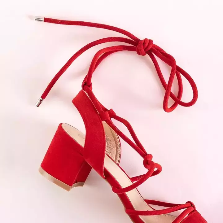 OUTLET Красные женские босоножки на завязке Awrora - Обувь