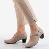 Женские туфли-лодочки бежевого цвета на низкой стойке Romsska - Обувь