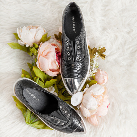 Чорні кросівки з металевим носком Kelilah - Взуття