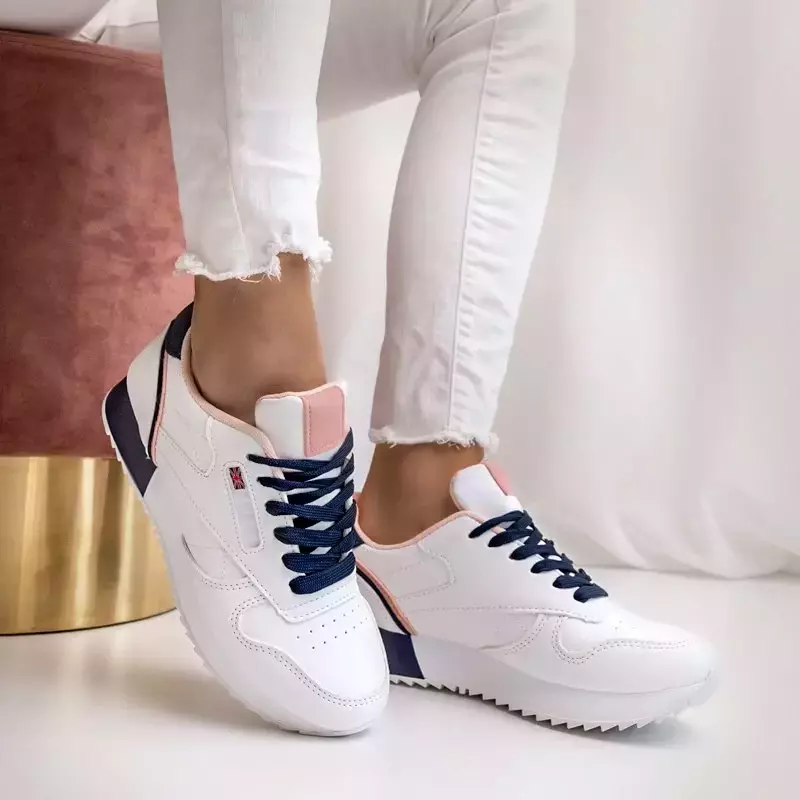OUTLET Біле жіноче спортивне взуття Macrina - Взуття