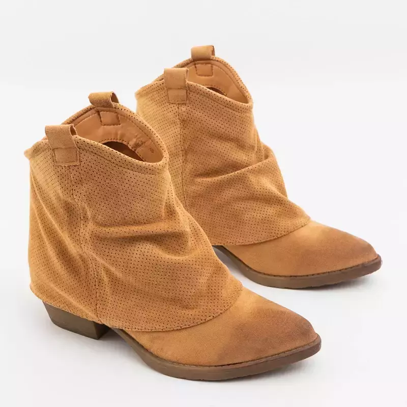 Світло-коричневі жіночі ковбойські чоботи з ажурною халявою Franh