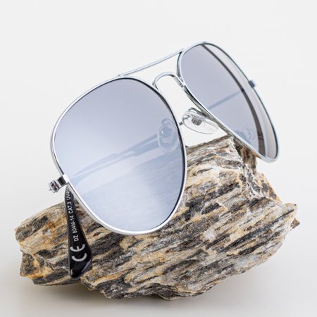 Жіночі сонцезахисні окуляри з срібною оправою
