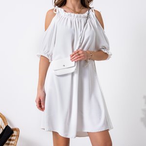 Біла жіноча сукня