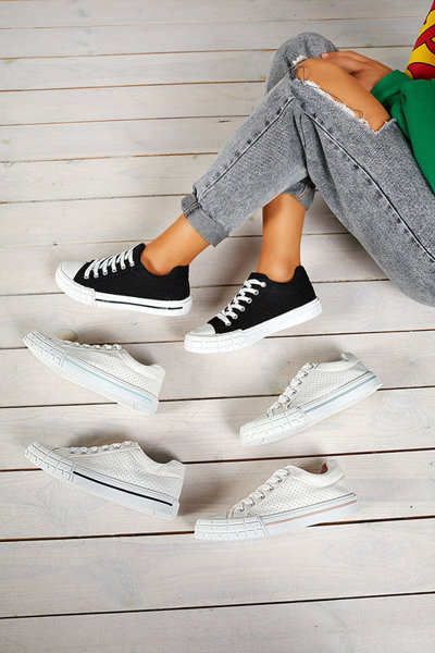 Білі жіночі кросівки в сіру смужку Sols- Footwear