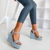Босоніжки на блакитному каблуці Demetera - Взуття 1