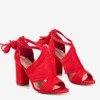 Червоні босоніжки на верхній посаді з верхньою ластиною - Взуття 1