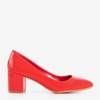 Червоні жіночі лаковані туфлі на підборах - Взуття