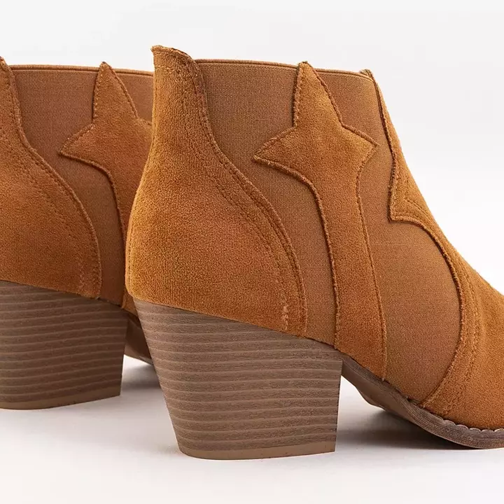 OUTLET Світло-коричневі жіночі ковбойські чоботи на посту Palasari - Взуття