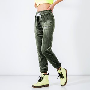 Темно-зелені велюрові спортивні штани з вишитим написом - Одяг